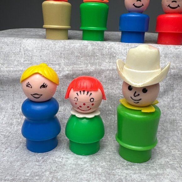 Fisher Price Little People Figures Set of 7 Toys Vintage 1960s - Picture 5 of 8